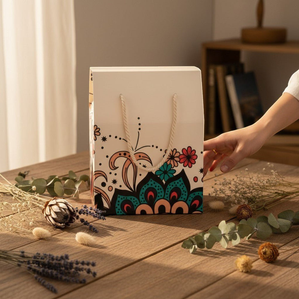 Floral Cream Çiçek Desenli Hediye Kutusu - Hediye Kutusu
