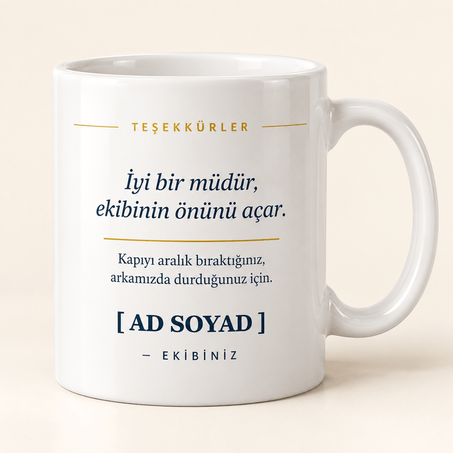 Teşekkür Yazılı İsimli Müdür Kupası - Hediye Kutusu